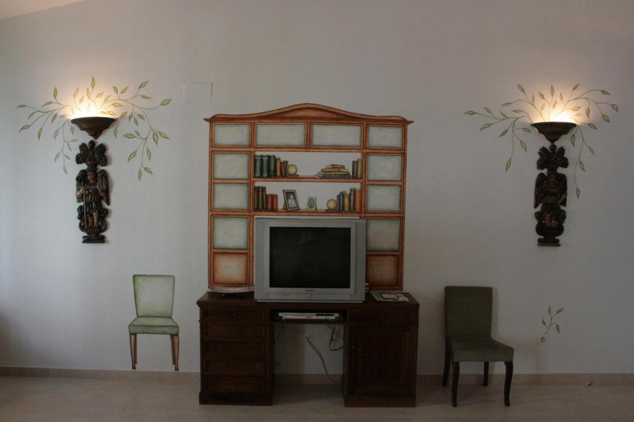 Apartamentos La Casa Pintada Касерес Экстерьер фото